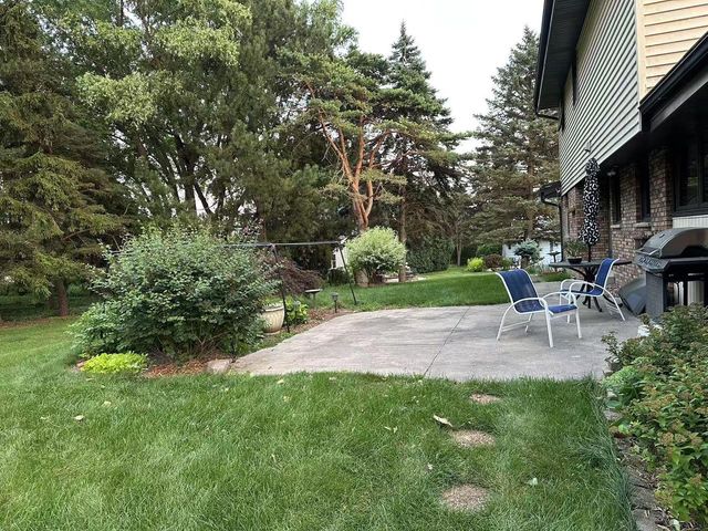 1930 Cotton Tail LANE, Brookfield, WI 53045