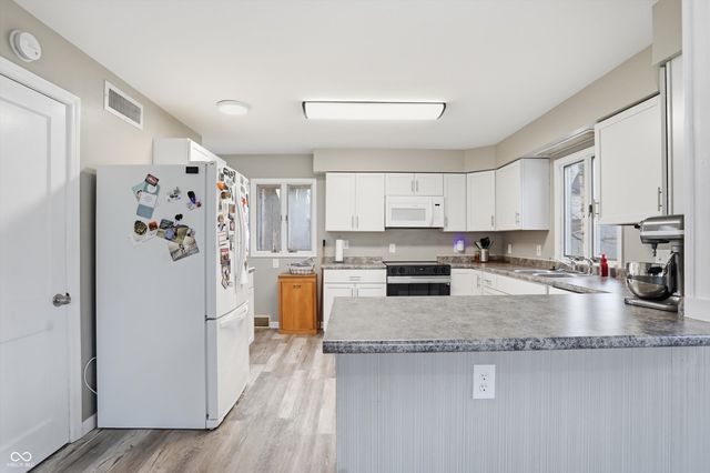 305 John Street, Crawfordsville, IN 47933