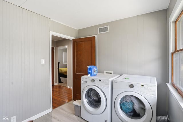 305 John Street, Crawfordsville, IN 47933