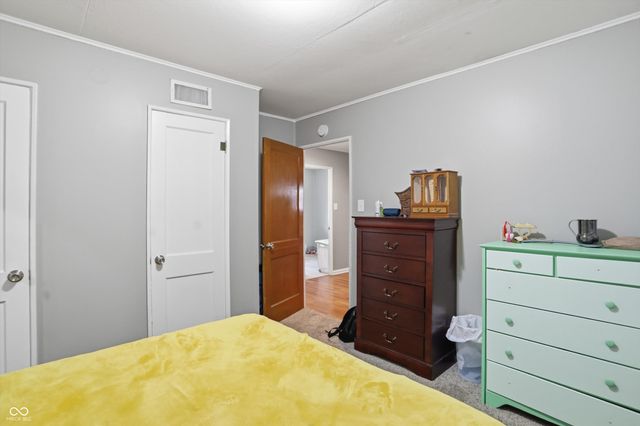 305 John Street, Crawfordsville, IN 47933