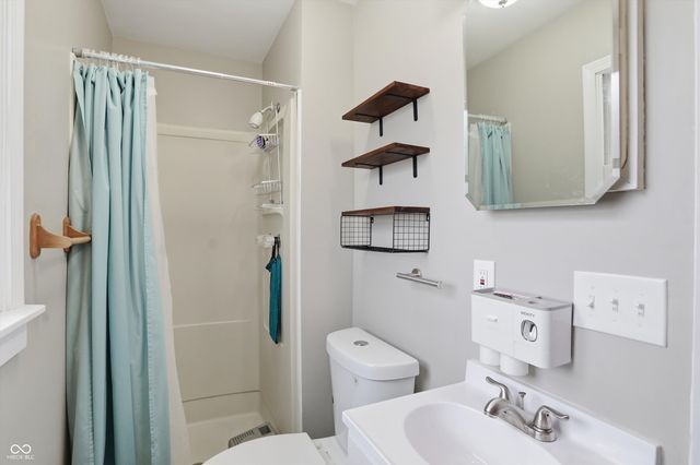 305 John Street, Crawfordsville, IN 47933