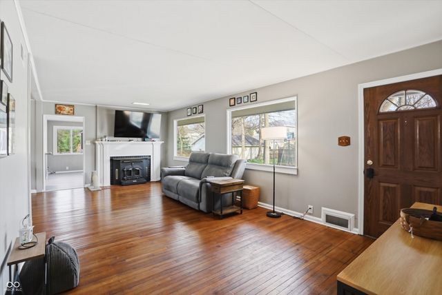 305 John Street, Crawfordsville, IN 47933