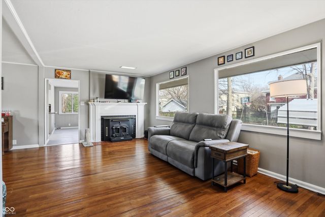 305 John Street, Crawfordsville, IN 47933