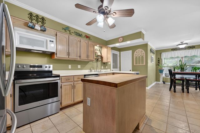 1028 WINLEAF DR, Collierville, TN 38017