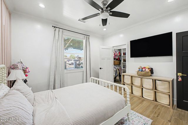 2225 E AMELIA Avenue, Phoenix, AZ 85016