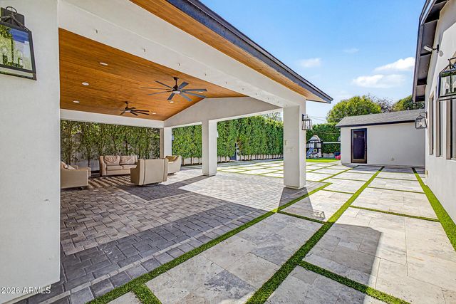 2225 E AMELIA Avenue, Phoenix, AZ 85016
