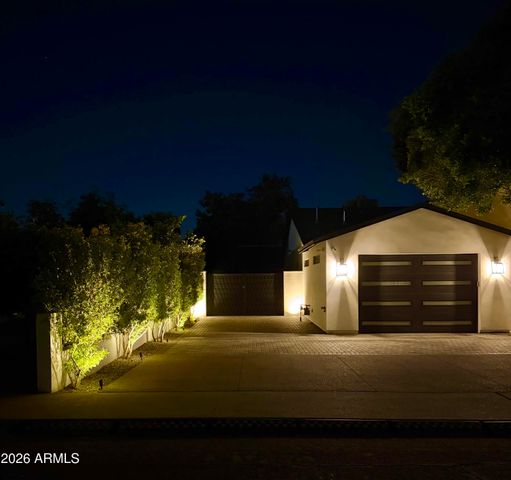 2225 E AMELIA Avenue, Phoenix, AZ 85016
