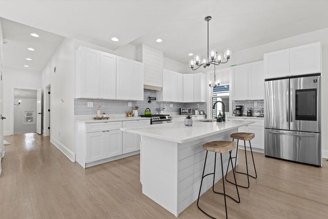 3149 S Howell AVENUE, Milwaukee, WI 53207