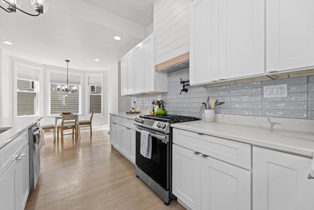3149 S Howell AVENUE, Milwaukee, WI 53207