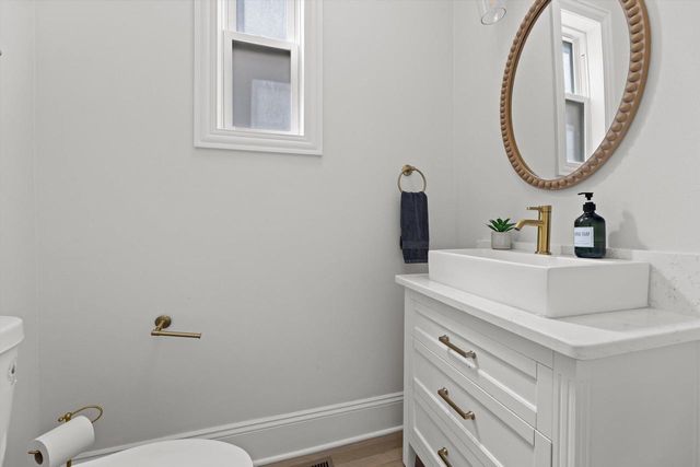3149 S Howell AVENUE, Milwaukee, WI 53207