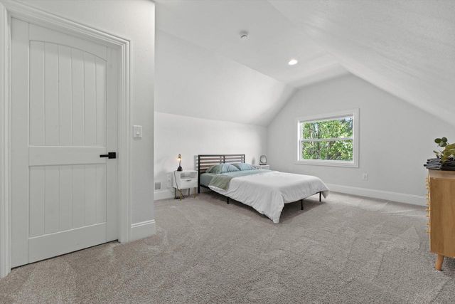 3149 S Howell AVENUE, Milwaukee, WI 53207