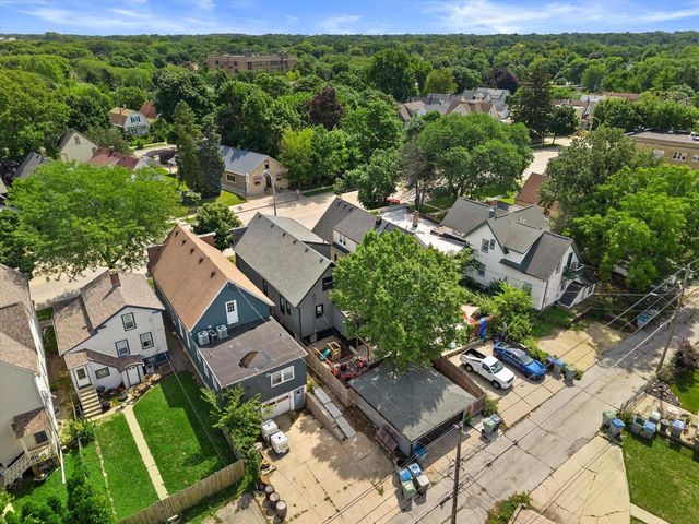 3149 S Howell AVENUE, Milwaukee, WI 53207