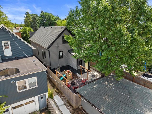 3149 S Howell AVENUE, Milwaukee, WI 53207