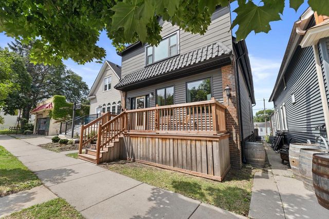 3149 S Howell AVENUE, Milwaukee, WI 53207