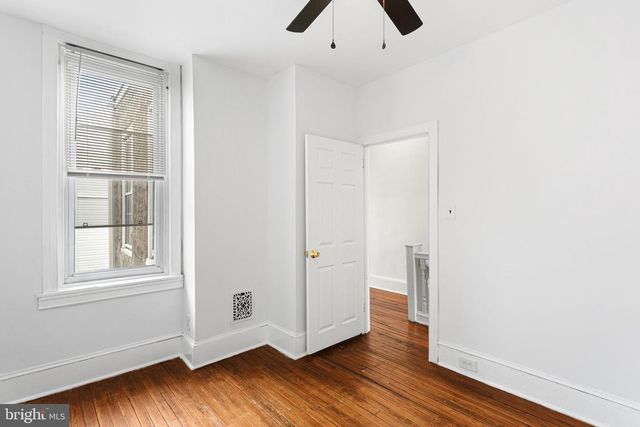 2718 W JEFFERSON ST, Philadelphia, PA 19121