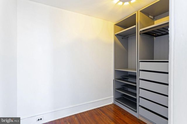 2718 W JEFFERSON ST, Philadelphia, PA 19121