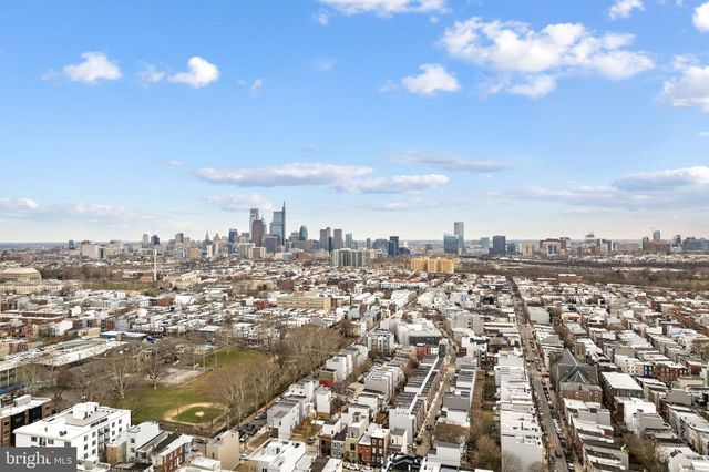 2718 W JEFFERSON ST, Philadelphia, PA 19121