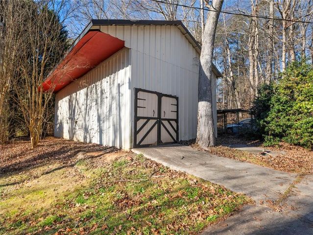 7389 Williams Road, Flowery Branch, GA 30542