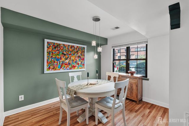 267-a Alpine Way 267a, Woodbridge Proper, NJ 07095