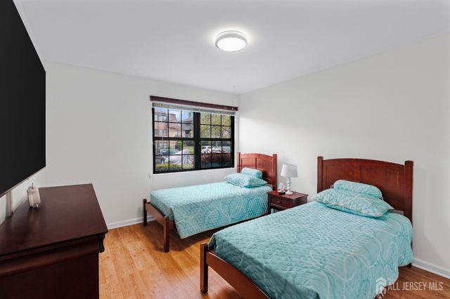 267-a Alpine Way 267a, Woodbridge Proper, NJ 07095