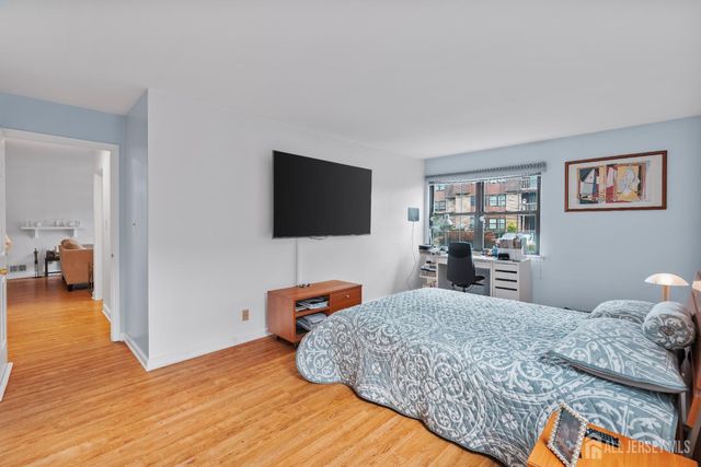 267-a Alpine Way 267a, Woodbridge Proper, NJ 07095