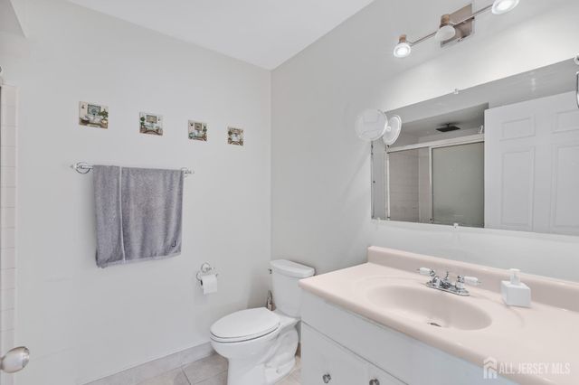 267-a Alpine Way 267a, Woodbridge Proper, NJ 07095