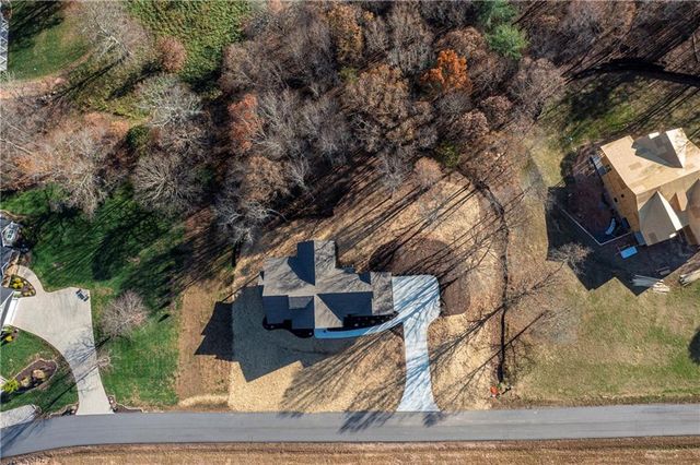 868 Old Owen Drive, Blairsville, GA 30512