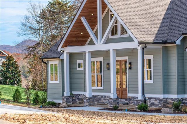 868 Old Owen Drive, Blairsville, GA 30512