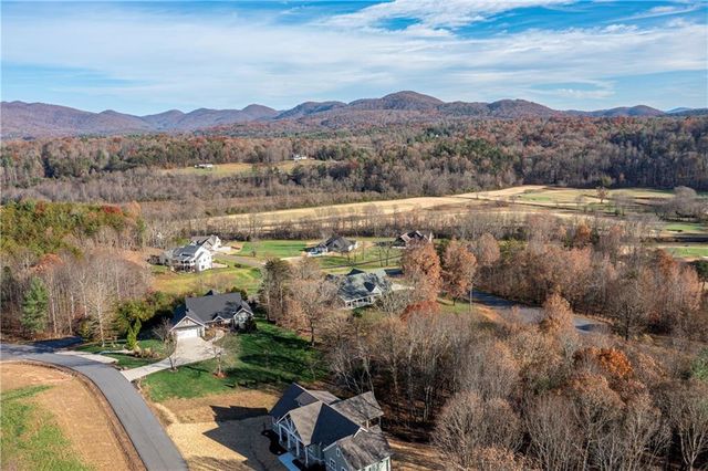 868 Old Owen Drive, Blairsville, GA 30512