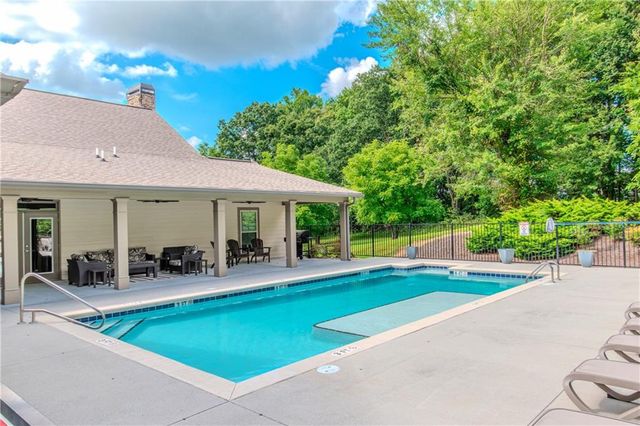 868 Old Owen Drive, Blairsville, GA 30512