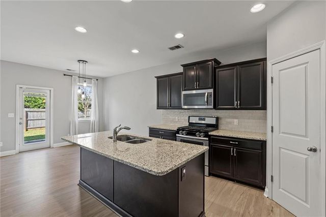 4076 Elsdon Drive, Austell, GA 30106