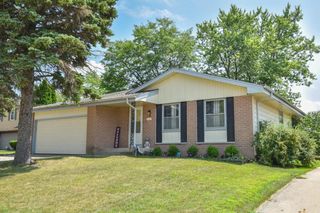 7707 W Hustis STREET, Milwaukee, WI 53223