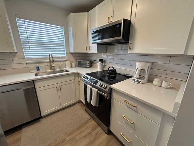 4480 IRONWOOD CIRCLE 213A, Bradenton, FL 34209