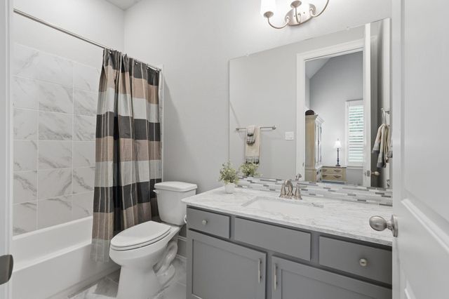 111 N Winter Sunrise Circle, Tomball, TX 77375