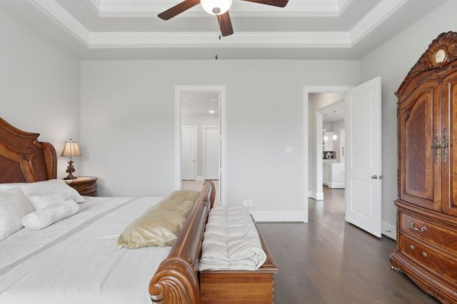 111 N Winter Sunrise Circle, Tomball, TX 77375