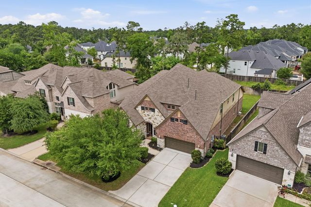 111 N Winter Sunrise Circle, Tomball, TX 77375