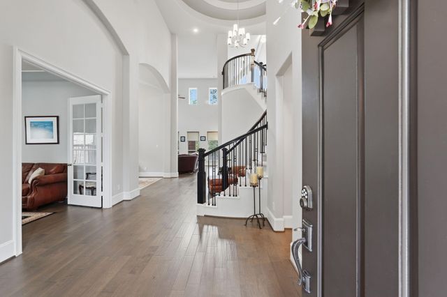 111 N Winter Sunrise Circle, Tomball, TX 77375