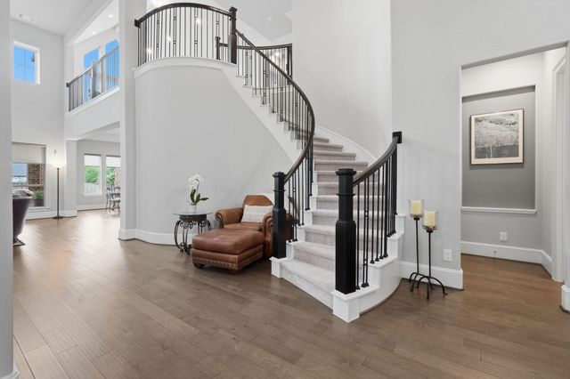 111 N Winter Sunrise Circle, Tomball, TX 77375