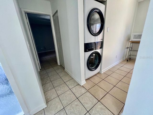 5008 PARKHILL PLACE, Tampa, FL 33624