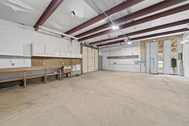 250 Rockland Rd, Hendersonville, TN 37075