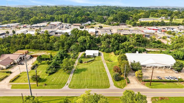 250 Rockland Rd, Hendersonville, TN 37075