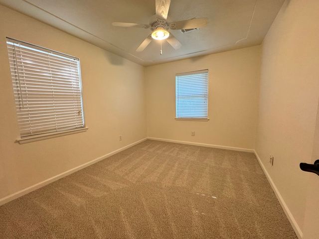 704 Chisholm Trail, Denton, TX 76209