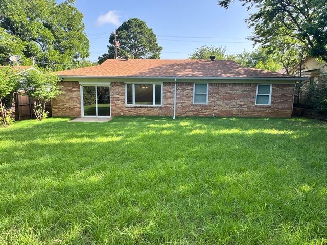 704 Chisholm Trail, Denton, TX 76209