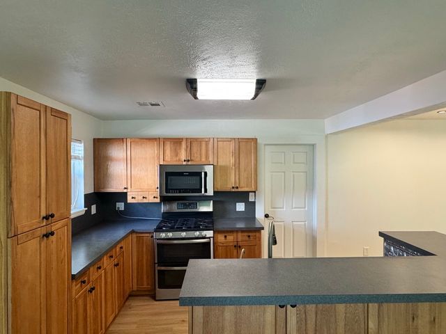 704 Chisholm Trail, Denton, TX 76209