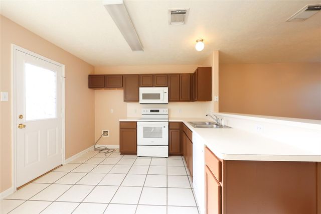 13684 Bighorn Trail, Willis, TX 77378