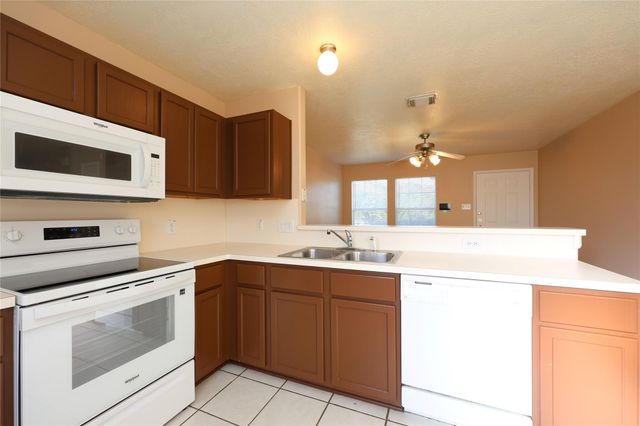 13684 Bighorn Trail, Willis, TX 77378
