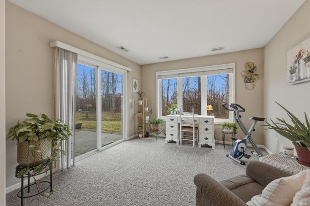 7520 Bowlander Way, Fort Wayne, IN 46835