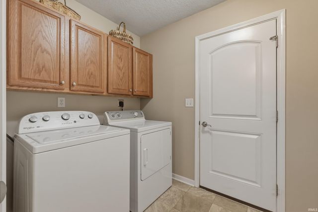 7520 Bowlander Way, Fort Wayne, IN 46835