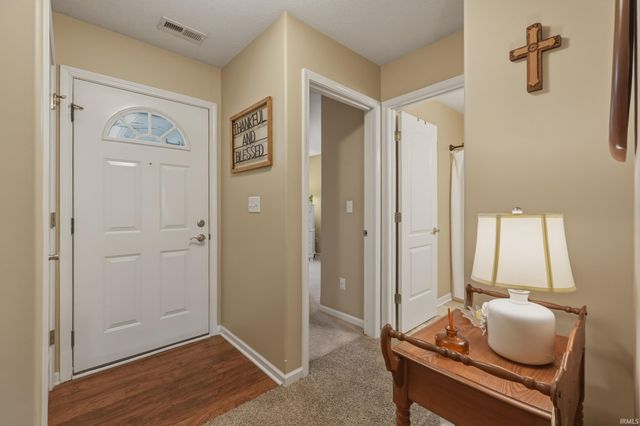 7520 Bowlander Way, Fort Wayne, IN 46835