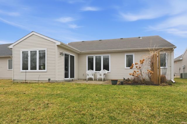 7520 Bowlander Way, Fort Wayne, IN 46835